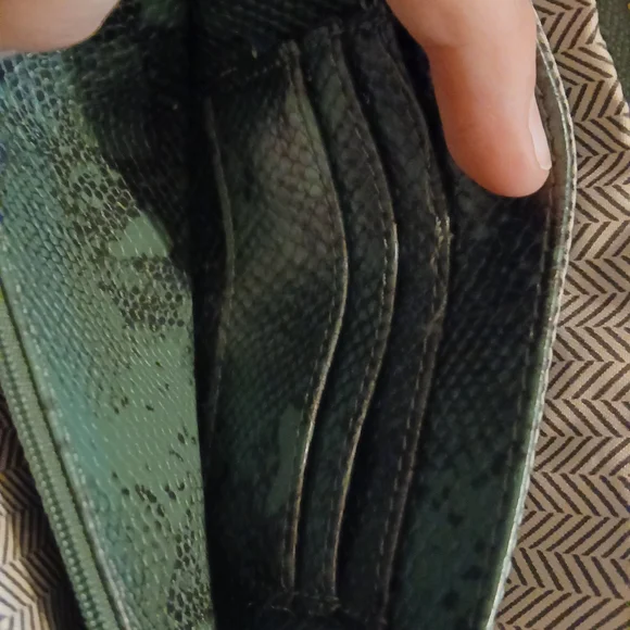 🐍💚Jen & Co Emerald Green Snakeskin Wristlet Clutch NWOT Vegan Leather - Picture 6 of 7